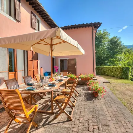 Comfortable Romeo Among Greenery - Happy Borgo a Mozzano