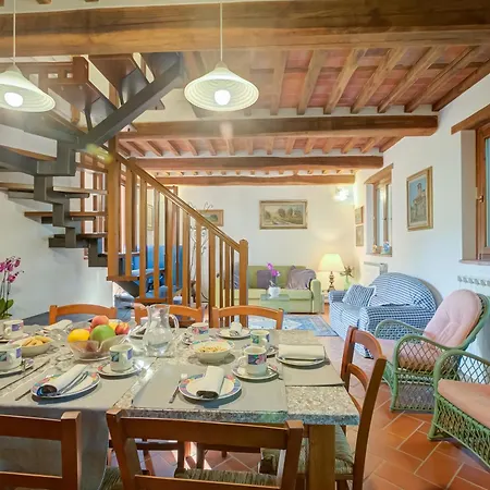 Comfortable Romeo Among Greenery - Happy * Borgo a Mozzano