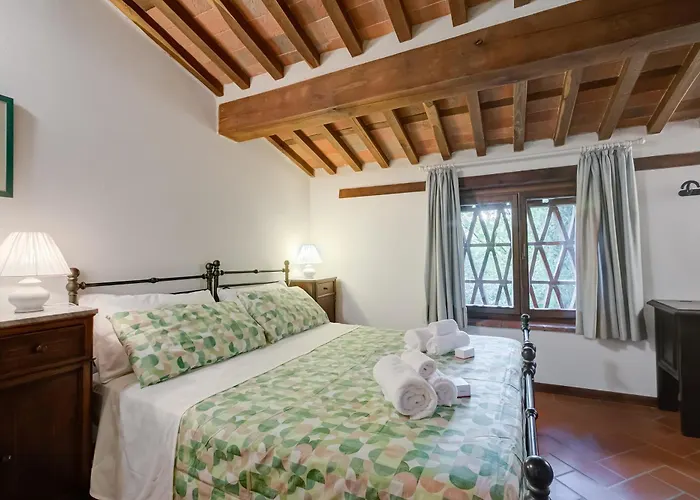 Comfortable Romeo Among Greenery - Happy Holiday home Borgo a Mozzano
